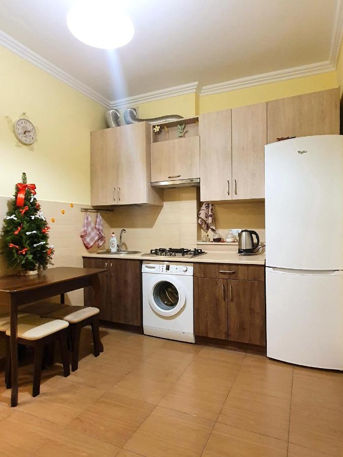 Homey Apartment On Vicheva Str. Lviv Eksteriør billede
