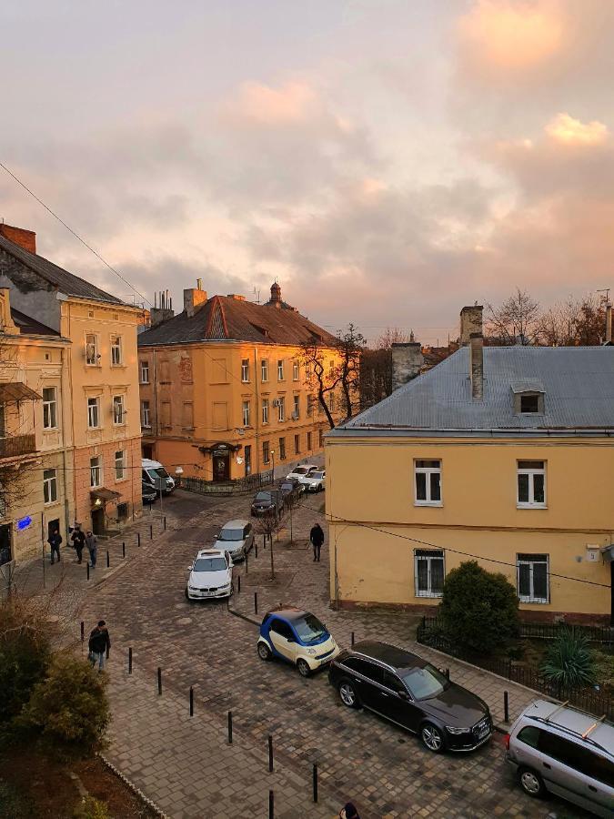 Homey Apartment On Vicheva Str. Lviv Eksteriør billede